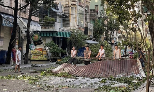 Khẩn trương khắc phục hậu quả bão số 13, nhanh chóng ổn định đời sống Nhân dân sau thiên tai